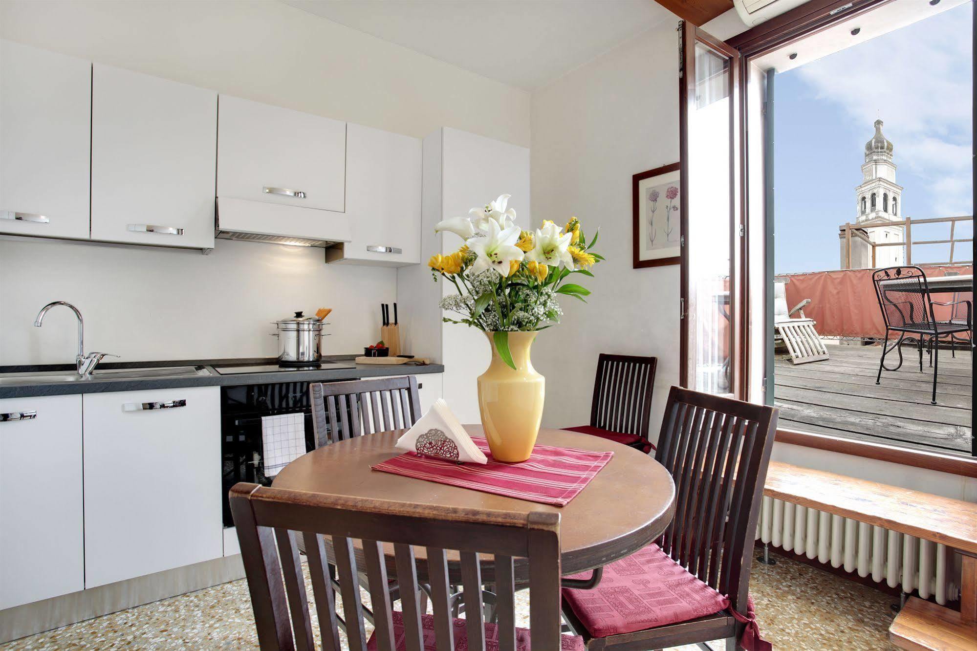 San Giorgio Degli Schiavoni Apartments Venedig Eksteriør billede
